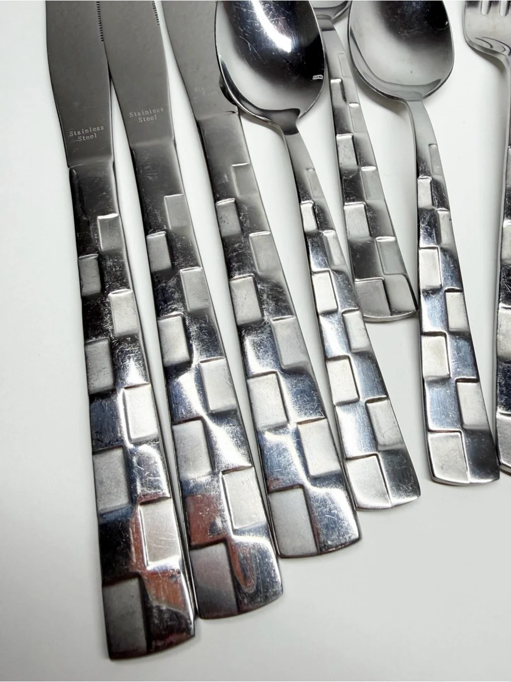 Stainless Steel Checkered Handle Flatware 10 Piece